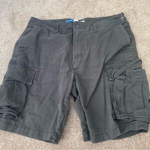 Old Navy Men's Gray Straight Cargo Shorts, Size 38